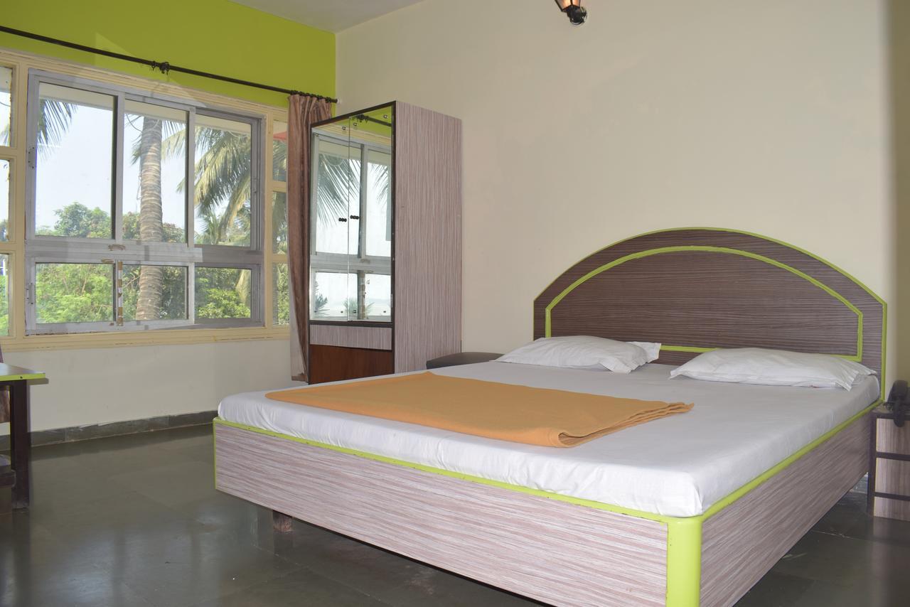 Hotel Guruji Alibag Bagian luar foto