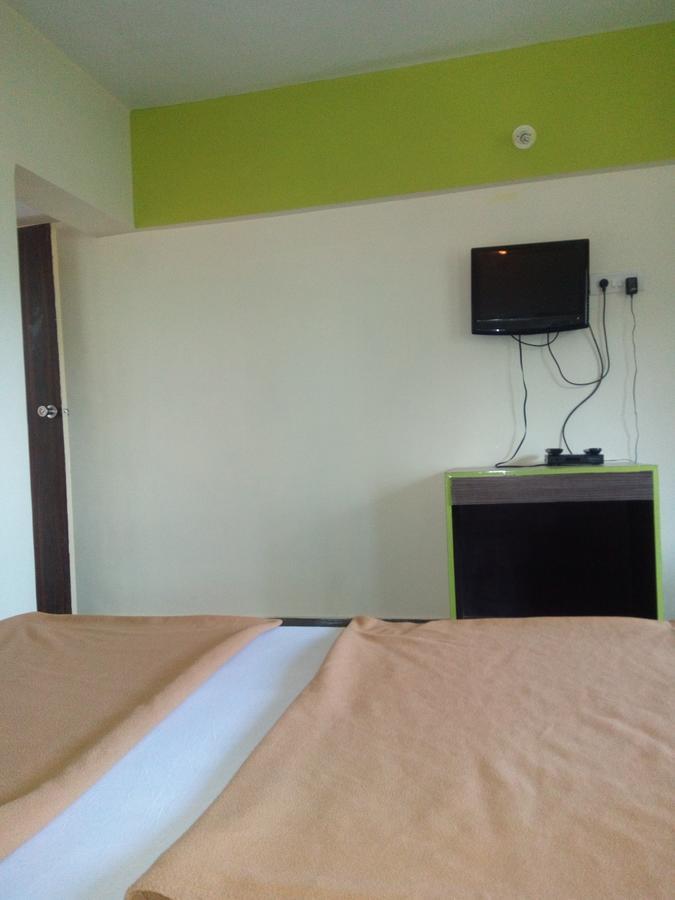 Hotel Guruji Alibag Bagian luar foto